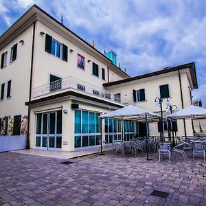 hotel-butterfly-torre-del-lago-puccini.it-tuscanyhotel.com/